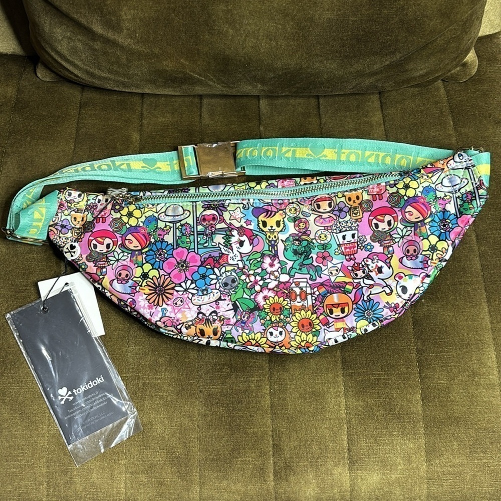 Tokidoki Flower Power Sling Bag New with tags - Picture 6 of 15